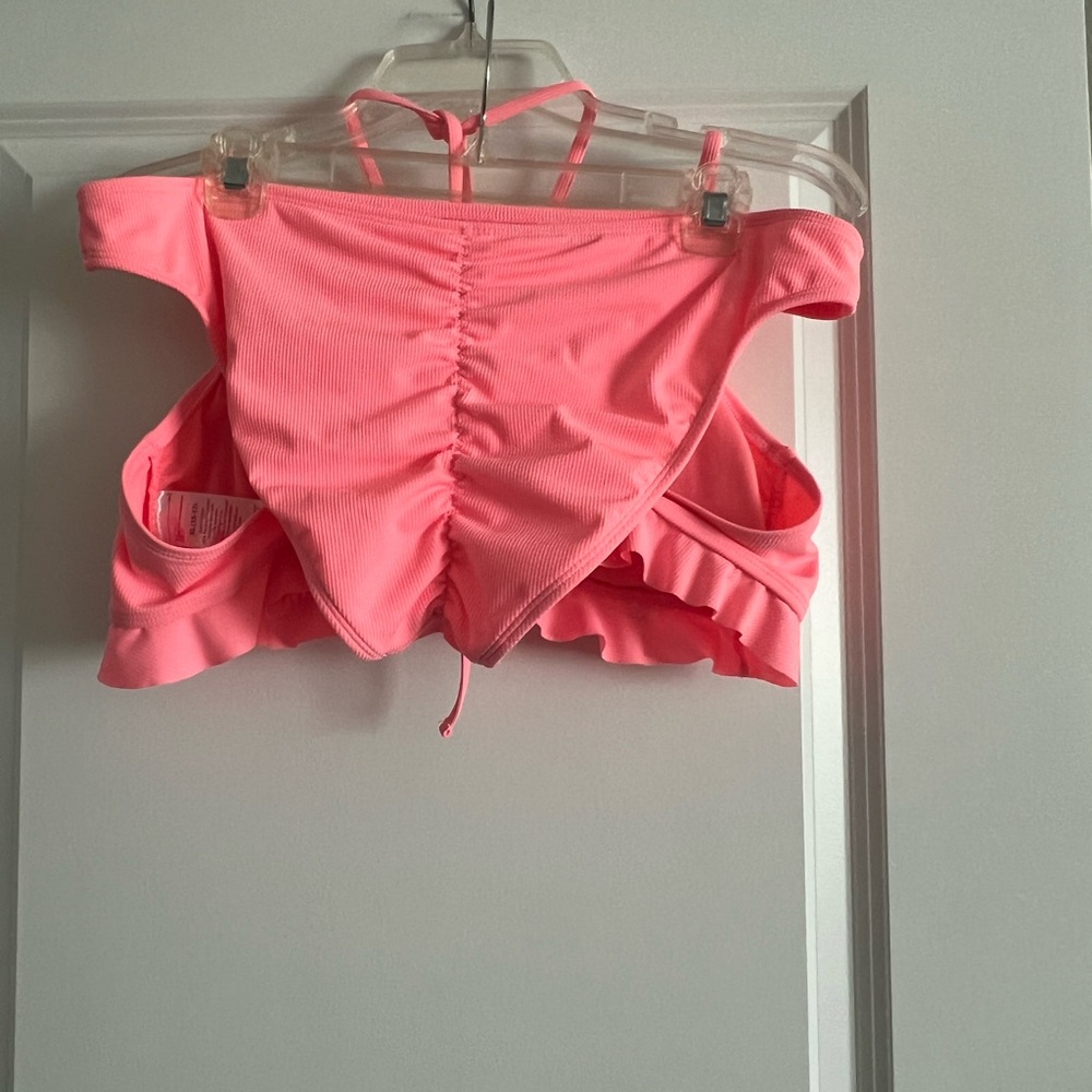 No Boundaries Coral Ruffled Bikini - Picture 3 of 3